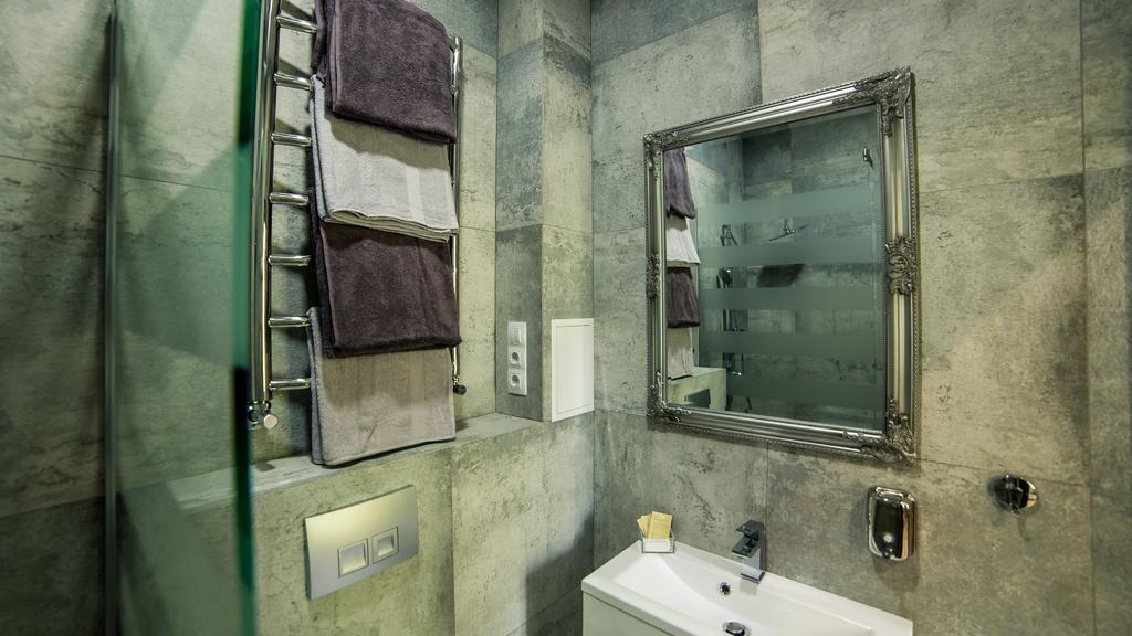 Foxy Lviv Apartment ภายนอก รูปภาพ