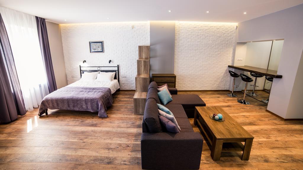 Foxy Lviv Apartment ภายนอก รูปภาพ